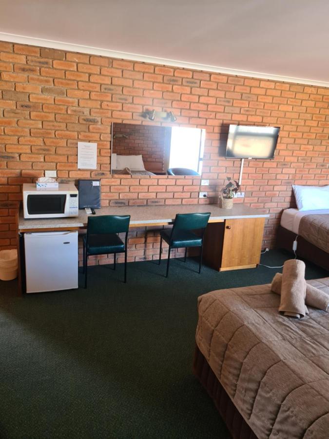 Regency Court Motel Cobram Eksteriør billede